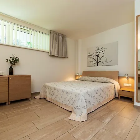 Apartamentai Tylios Pusys *