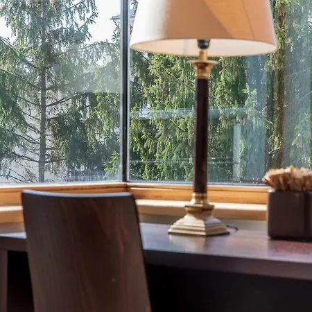 Apartamentai Tylios Pusys Lägenhet Palanga